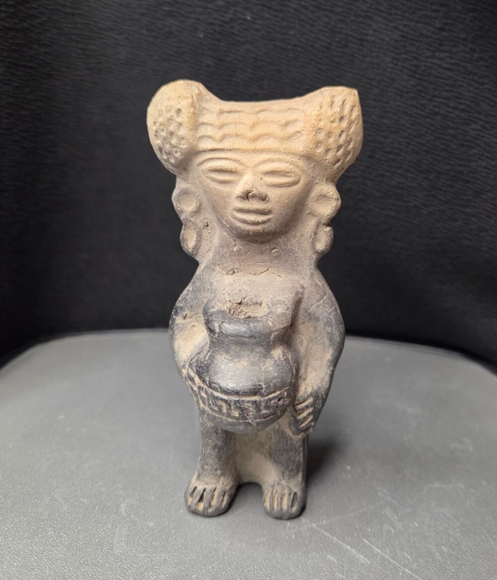 Pre Columbian Style Clay Figure Tribal Mesoamerican 4.25" Sculpture 1960-90s
